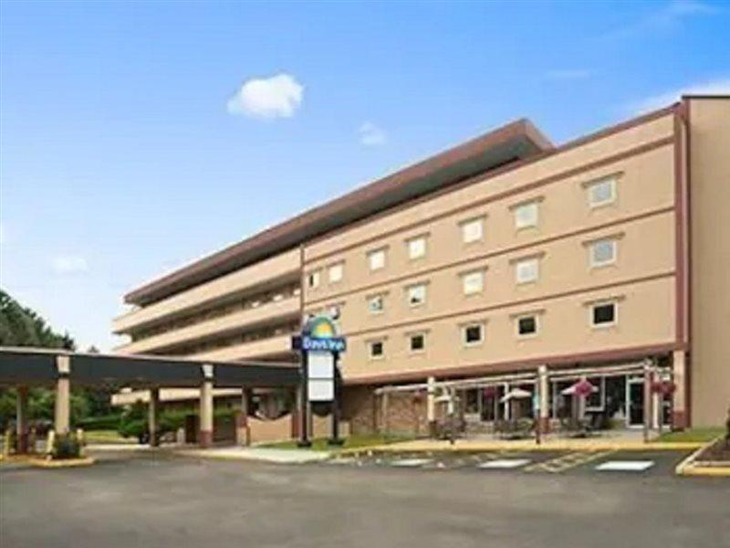 Days Inn Oil City Conference Center Exterior foto